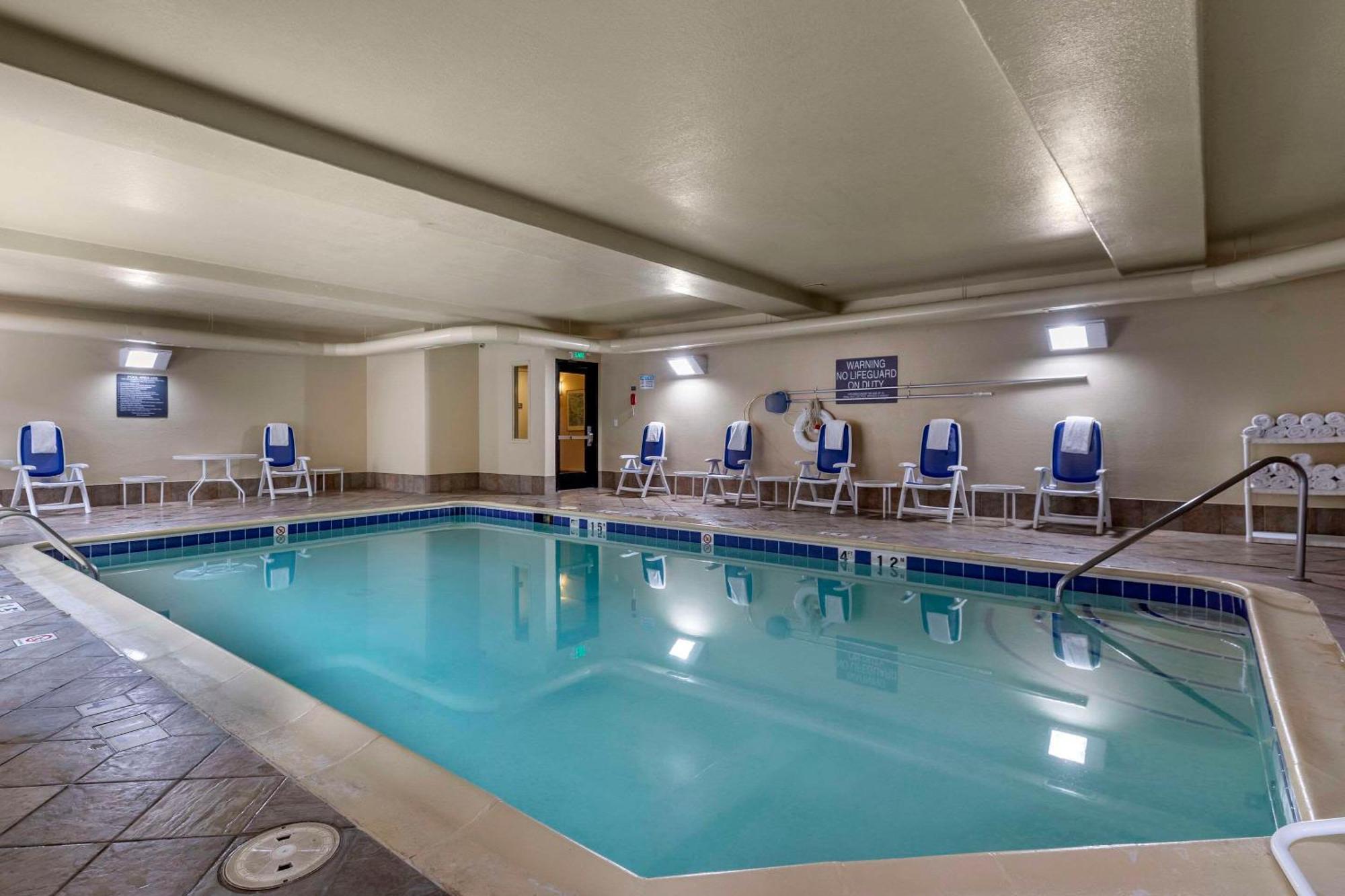Comfort Suites Golden West On Evergreen Parkway Dış mekan fotoğraf